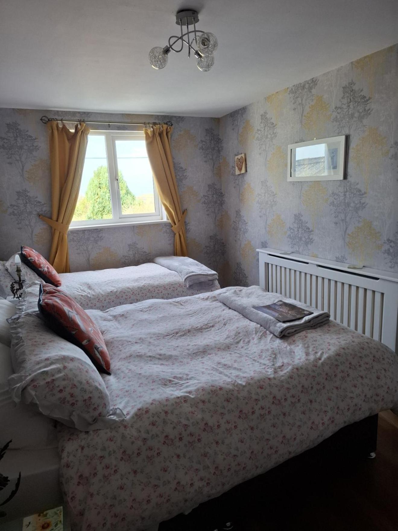 Sportsmans Lodge Bed And Breakfast Amlwch Pokój zdjęcie
